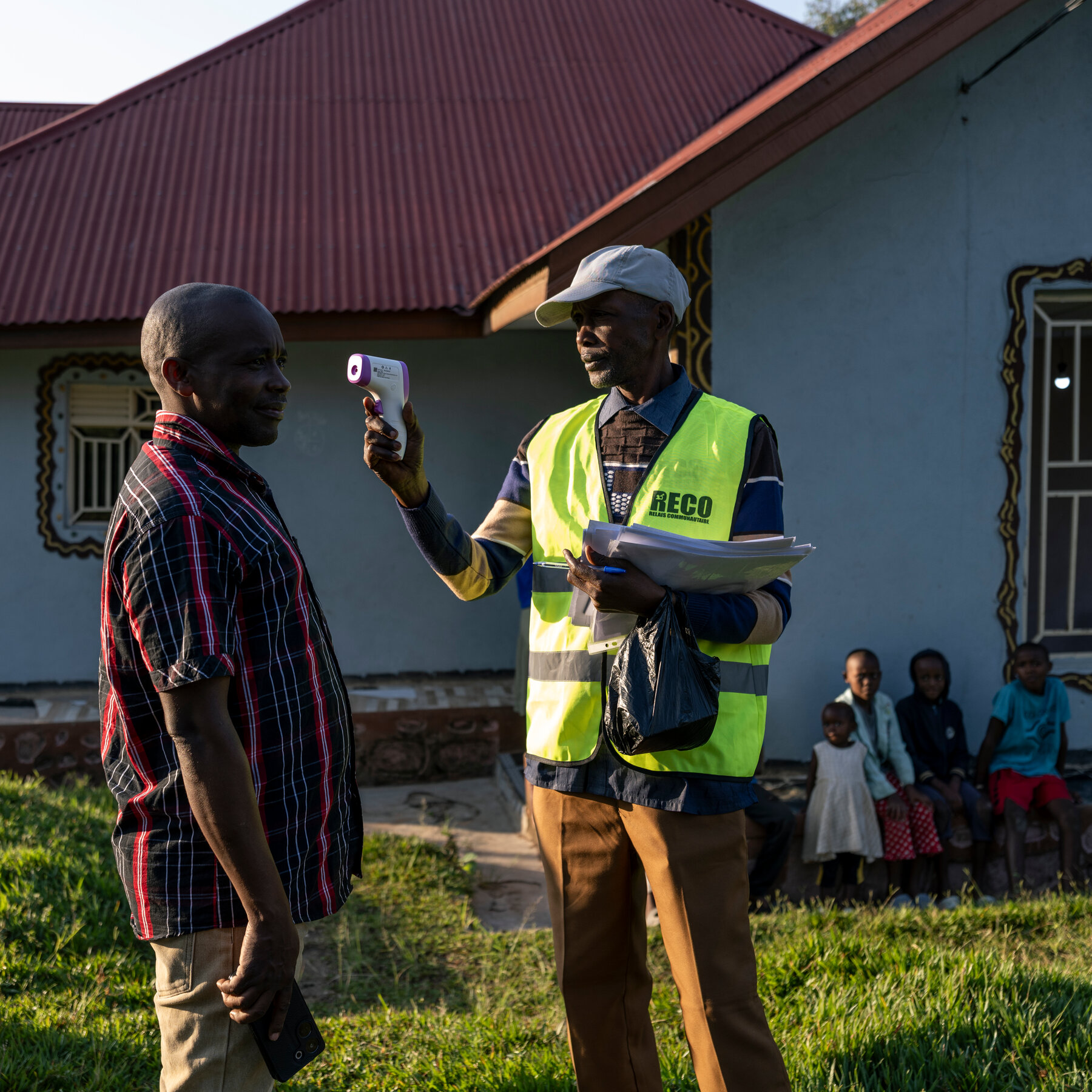 Congo Ebola Crisis: Contact Tracing Is Dangerously Behind, Officials Warn