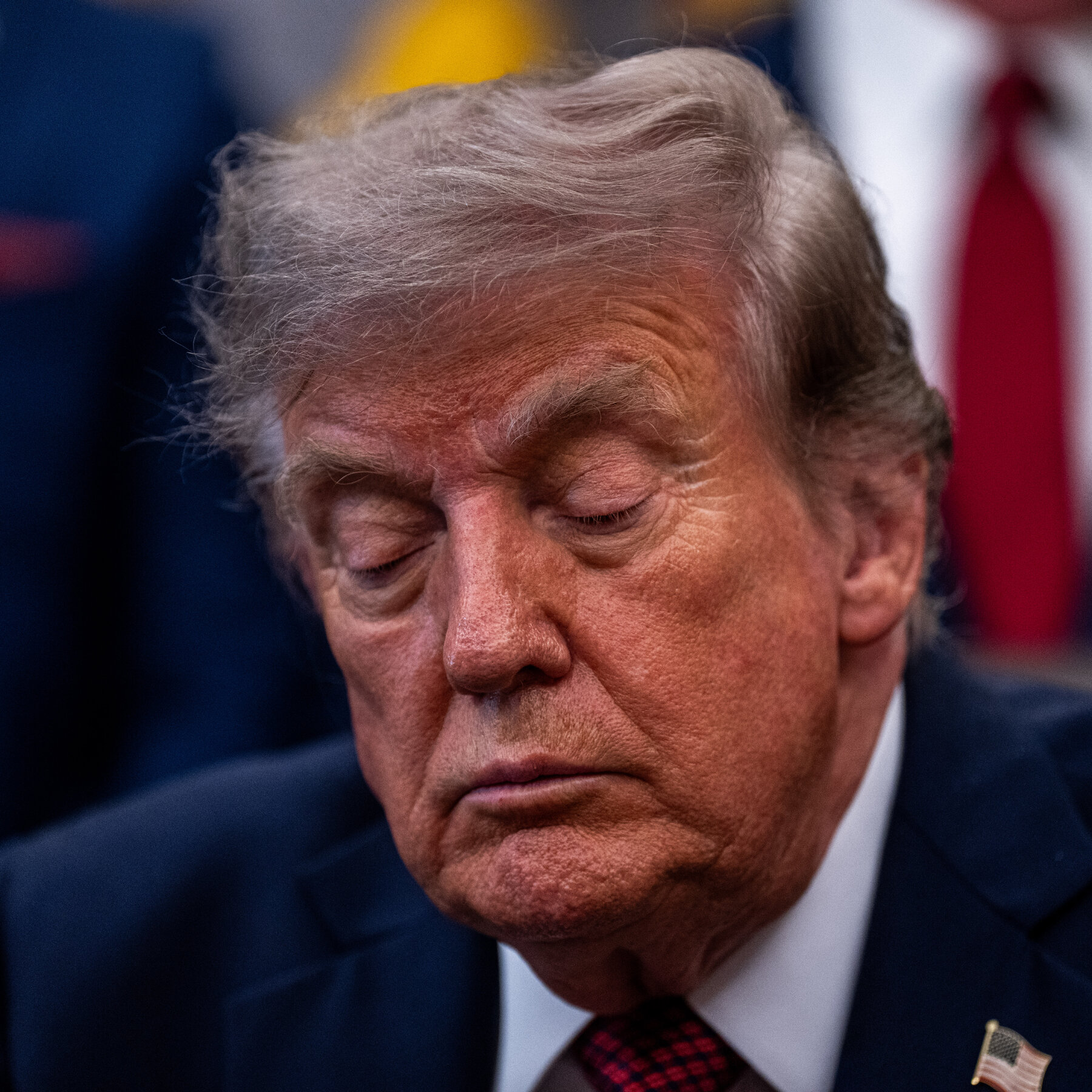 Iran War Updates: Trump Meets With Cabinet Over Whether to Intensify Iran Strikes